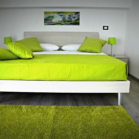 Naxos Apartments Giardini-Naxos Extérieur photo