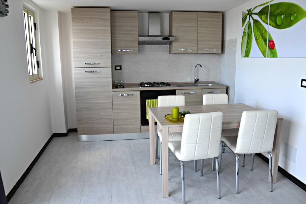 Naxos Apartments Giardini-Naxos Extérieur photo